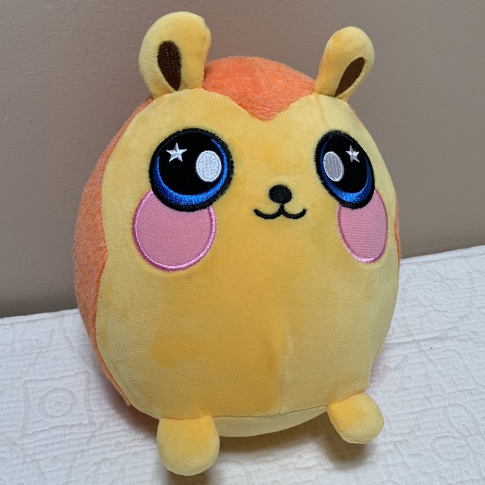 8” Squeezamals Hedgehog Plush